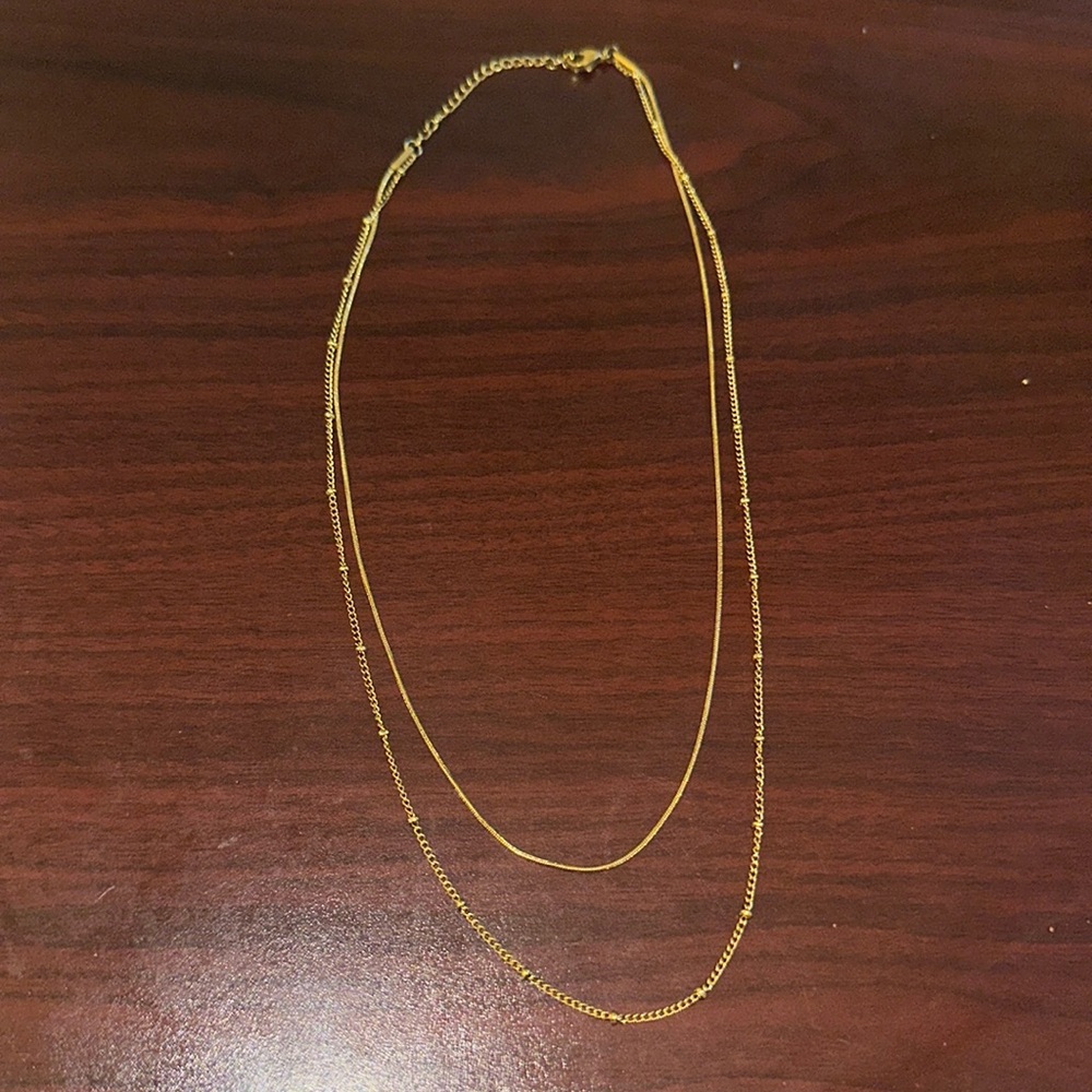 Double gold necklace